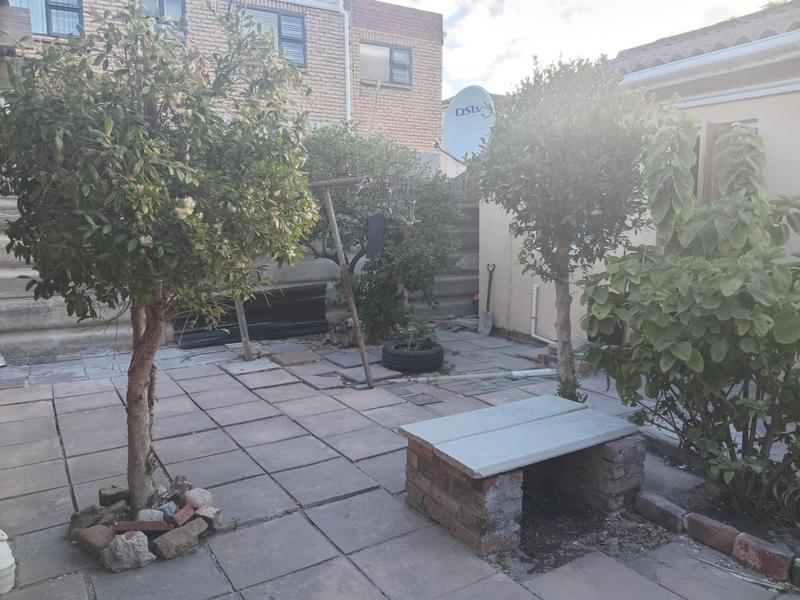 3 Bedroom Property for Sale in Kenwyn Western Cape